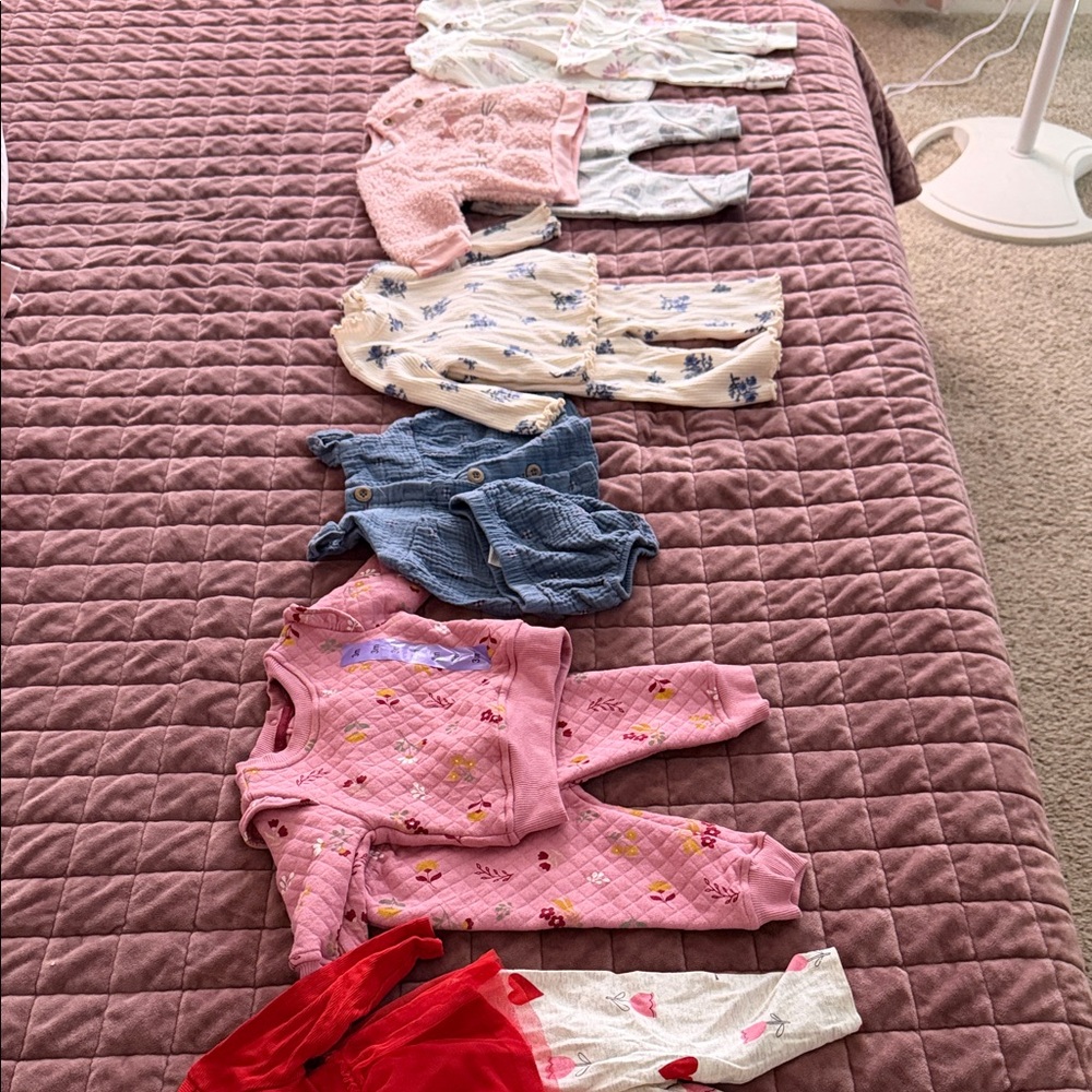 Bundle of 6 Baby Girl Outfits Size 3-6 Months